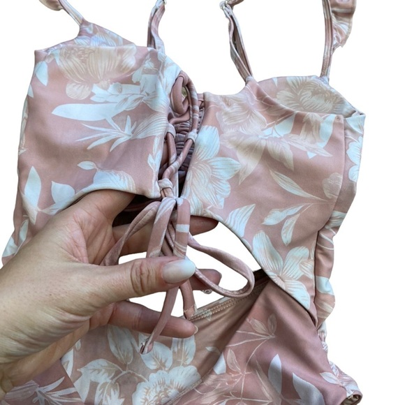 P2F Cheeky Women’s S Pink White Swimsuit One Piece Summer Beach Pool suit - Picture 6 of 11